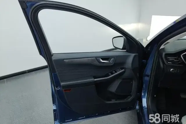 Ford Escape 2021 immagine di auto #8