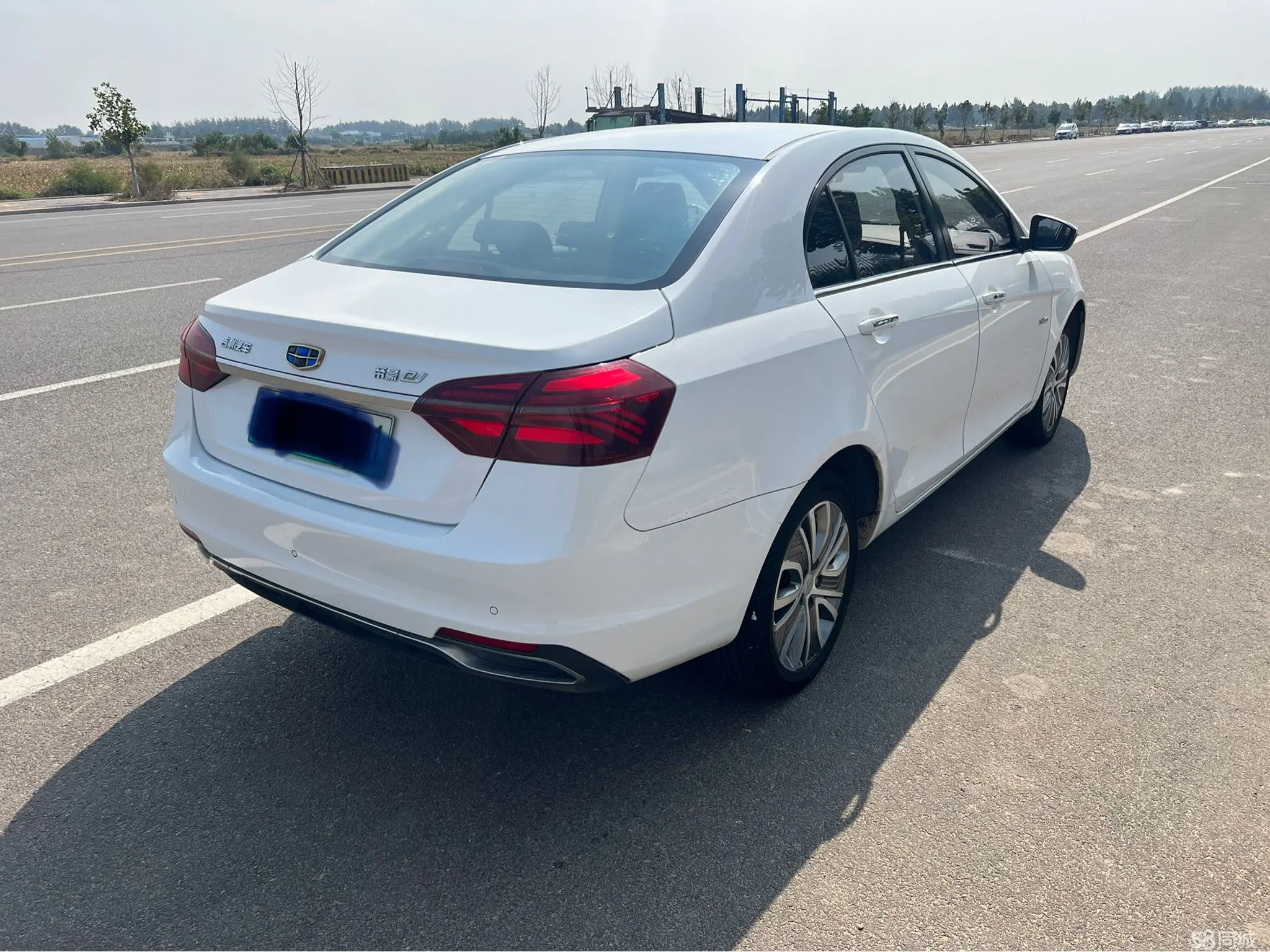 GEELY Emgrand New Energy 2018 car image #8