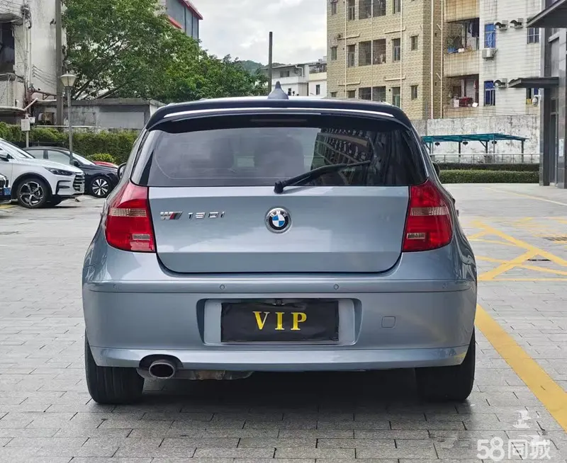 BMW 1 Series (Imported) 2010 car image #8