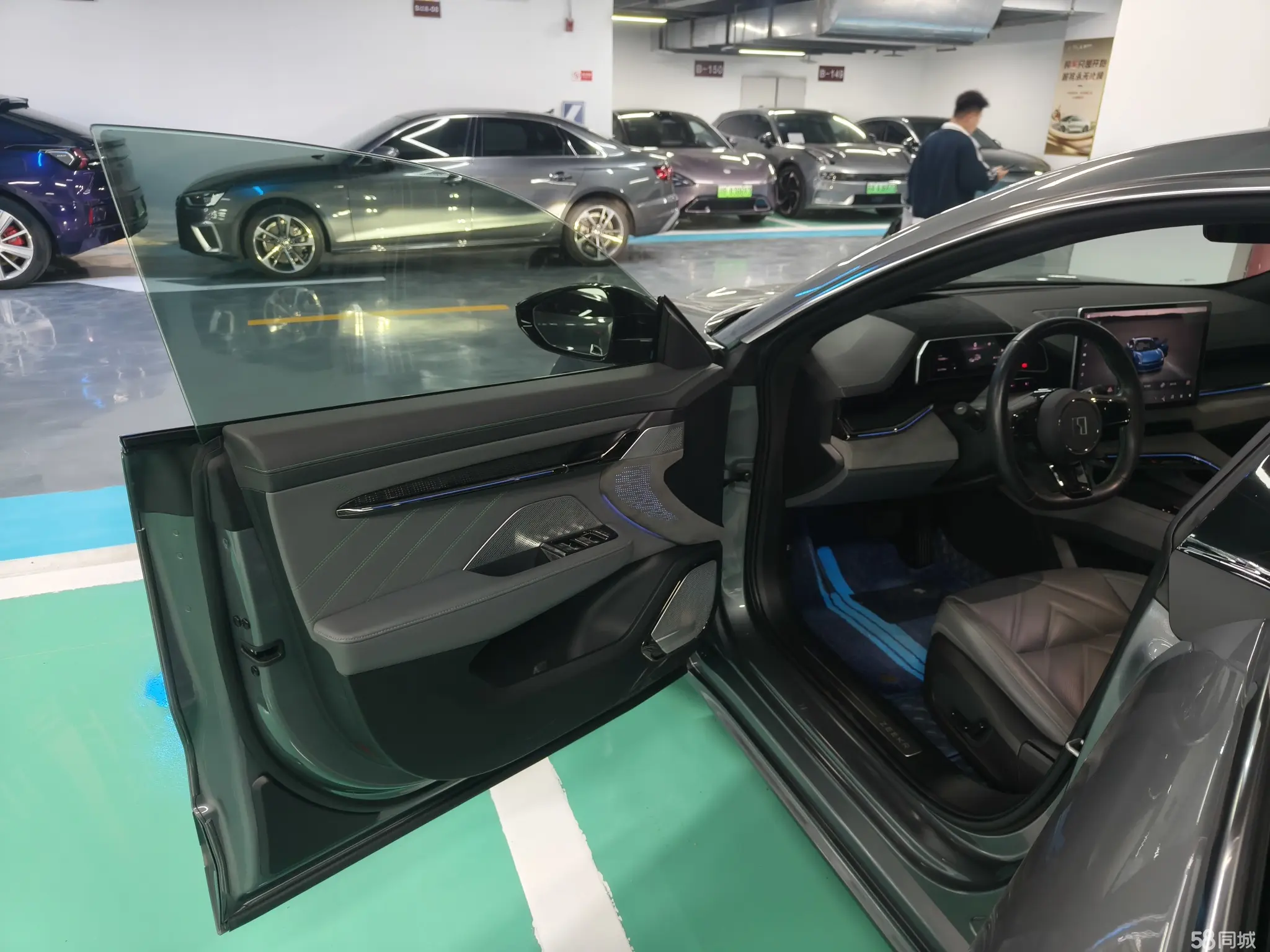 极氪 极氪001 2022 汽车图片 #8