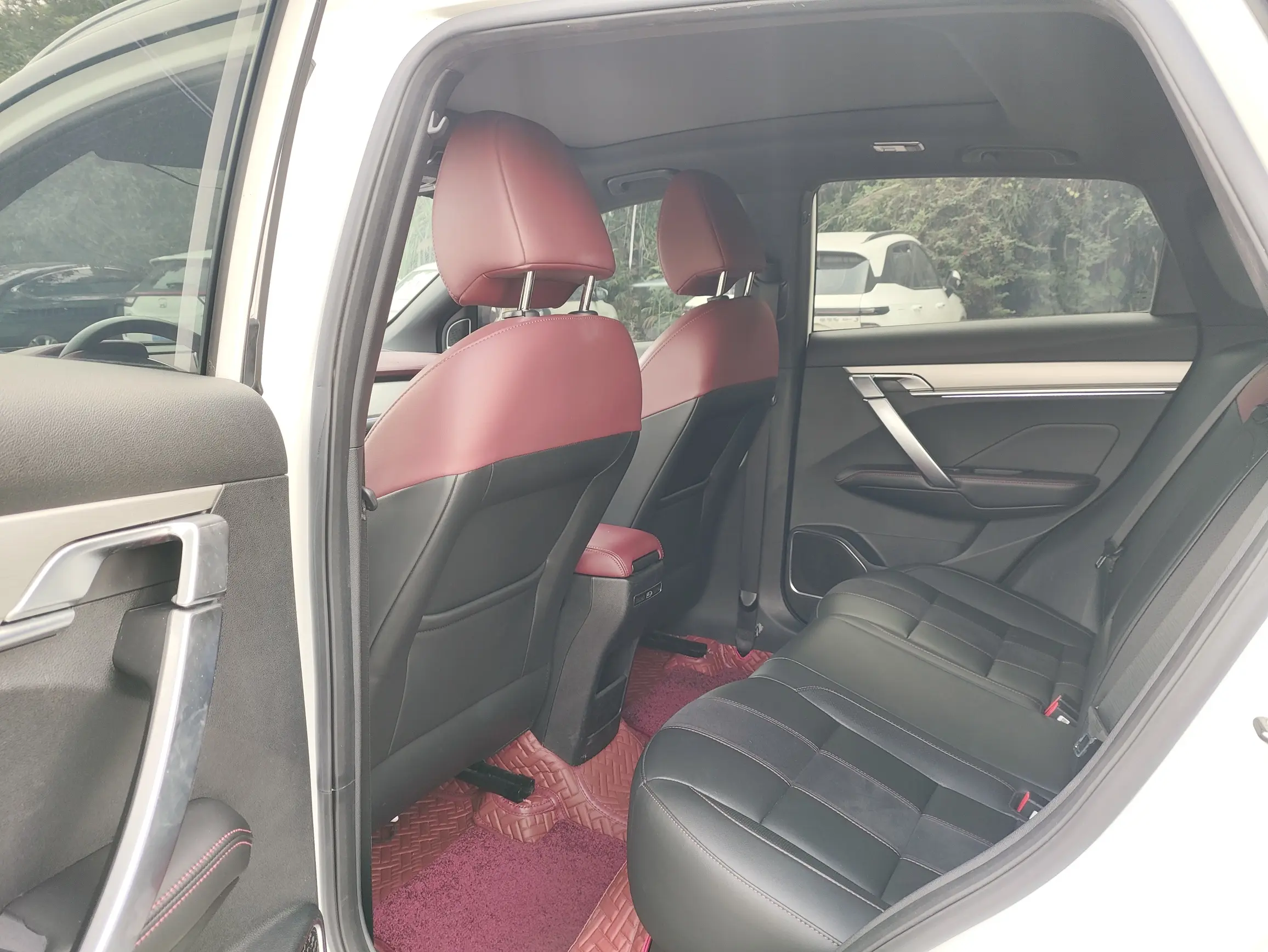GEELY Coolray 2022 car image #8