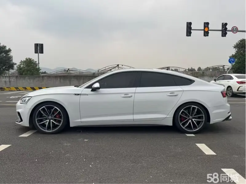 Audi S5 2019 imagem de carro #8