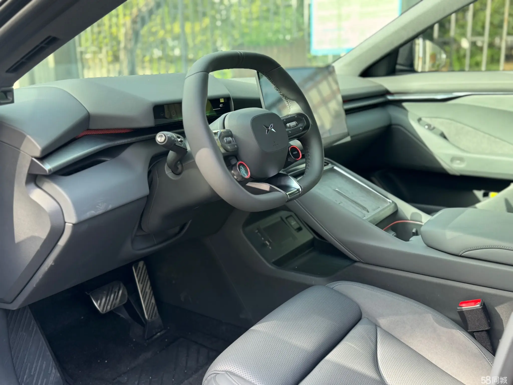 小鹏 小鹏P7 2025 汽车图片 #8