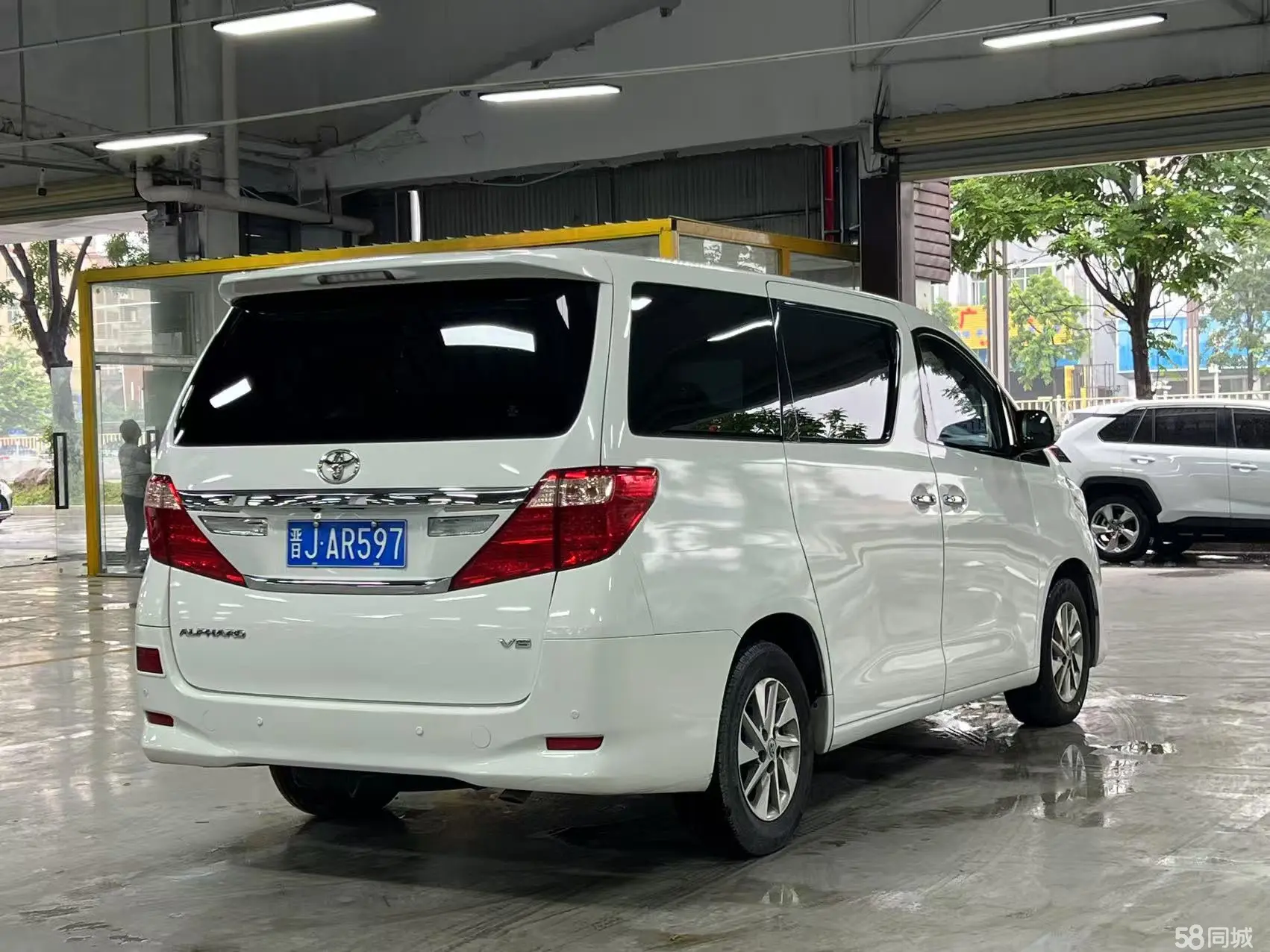 Toyota Alphard 2012 immagine di auto #8