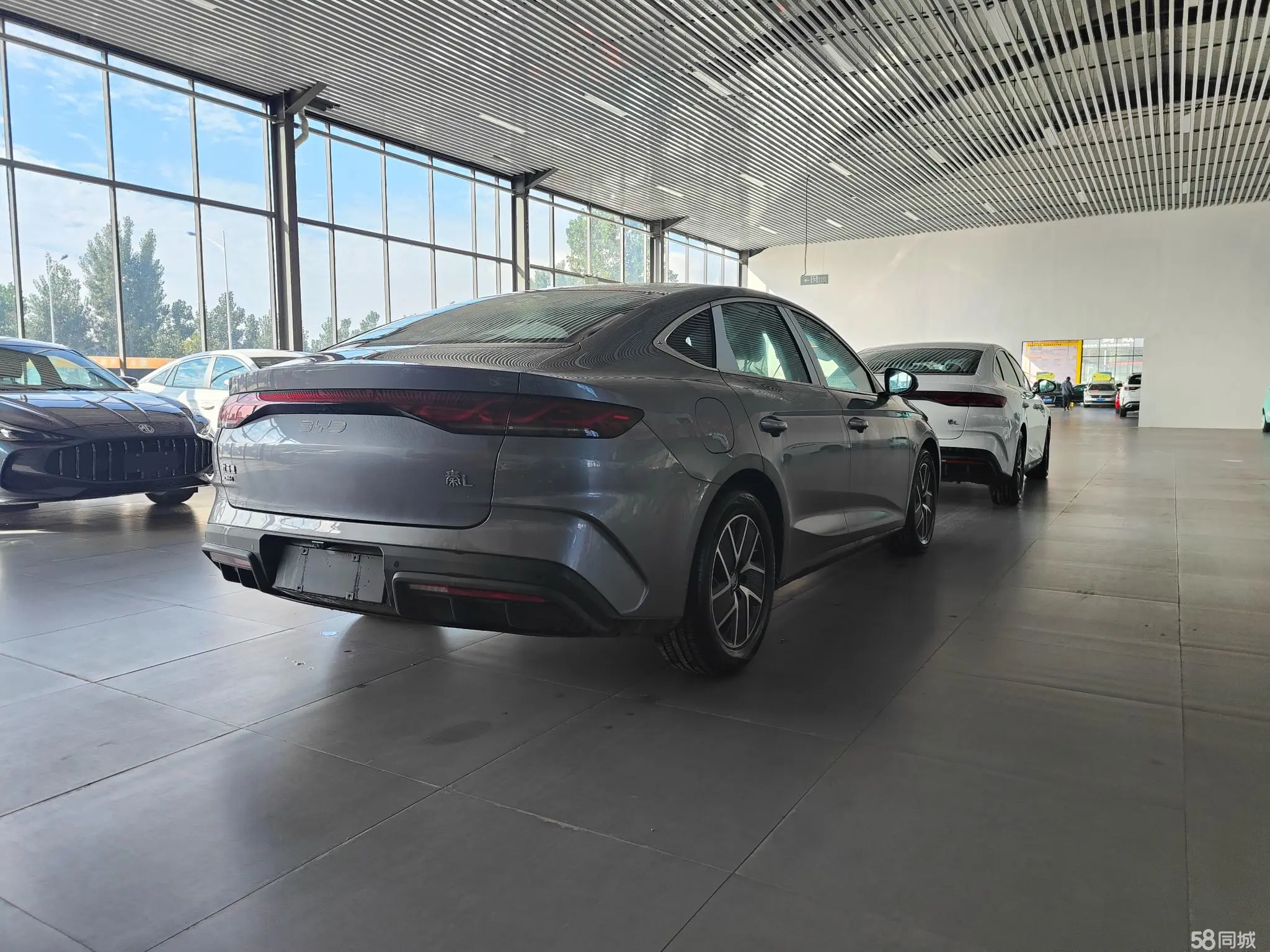 BYD Qin L 2025 immagine di auto #8