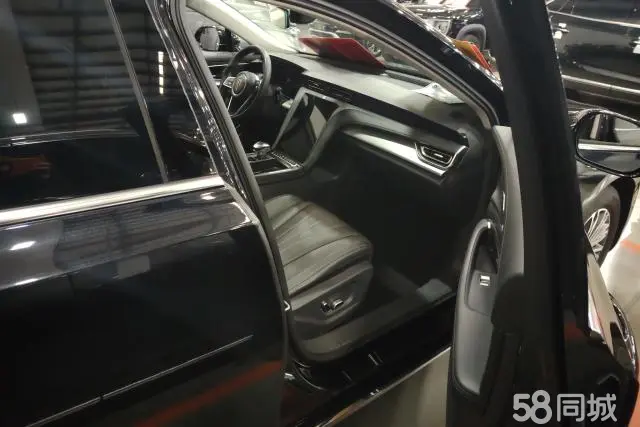 HongQi H5 2023 car image #8