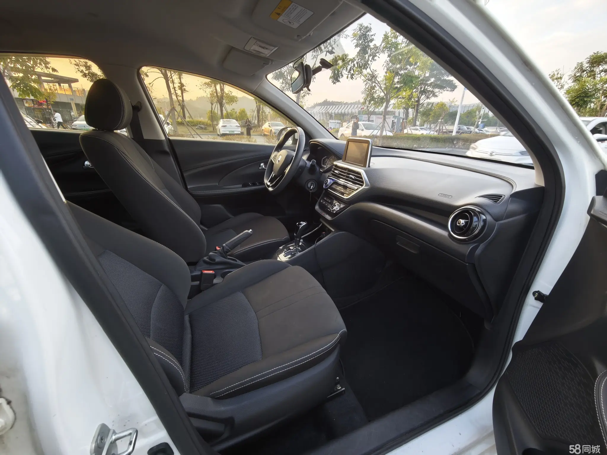 Changan Alsvin 2018 car image #8