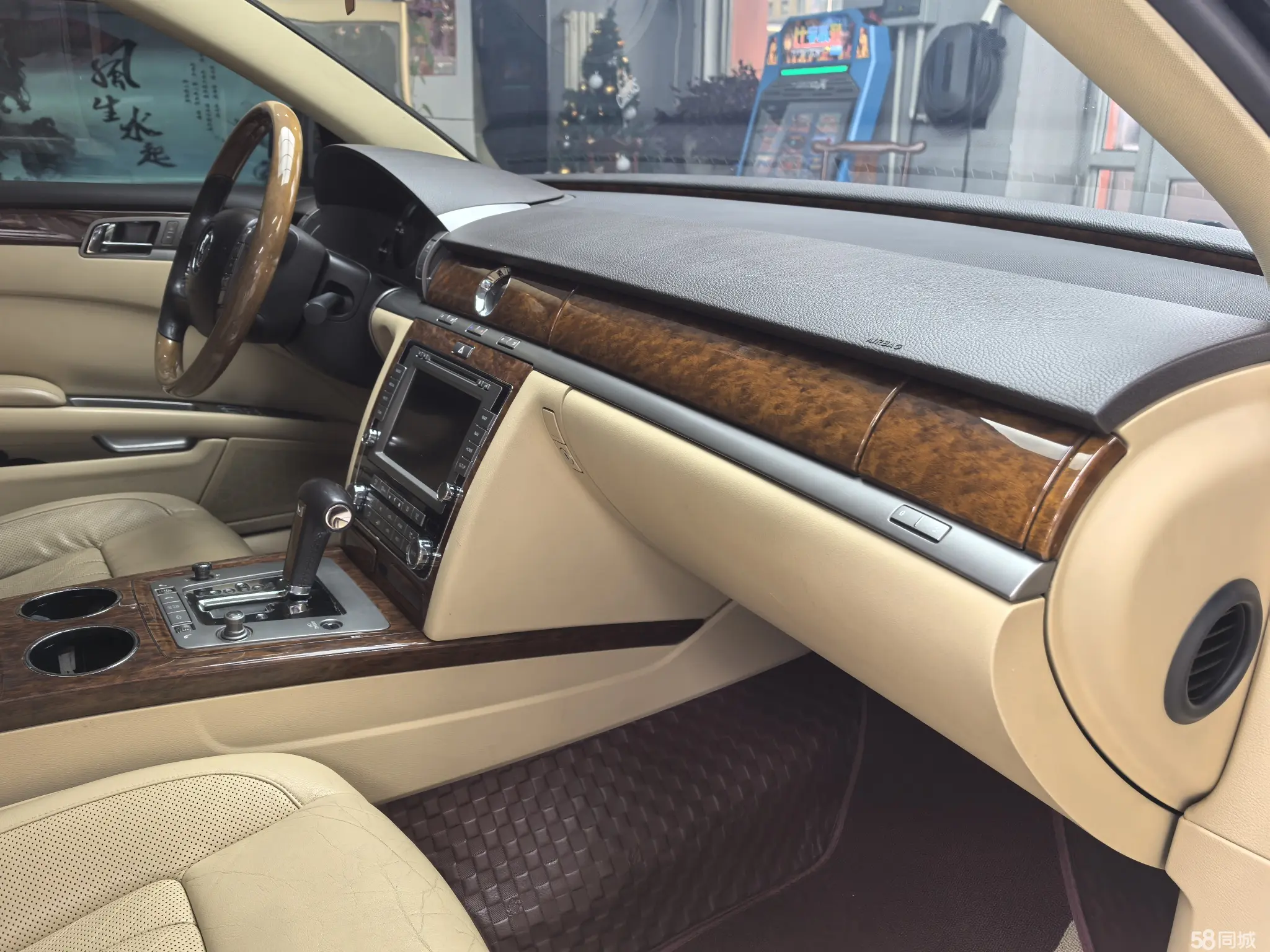 Volkswagen Pheaton 2011 immagine di auto #8