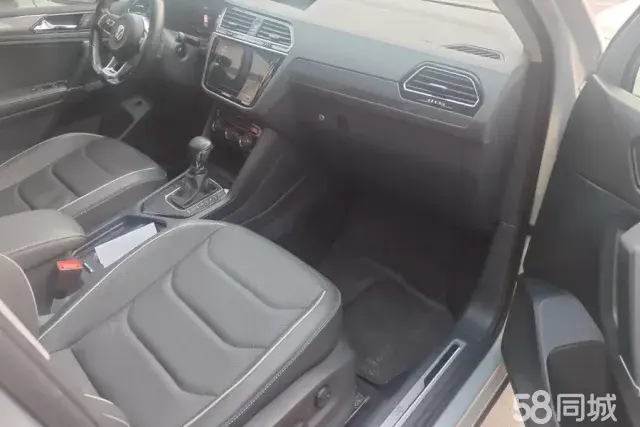 Volkswagen Tiguan L New Energy 2020 изображение автомобиля #8