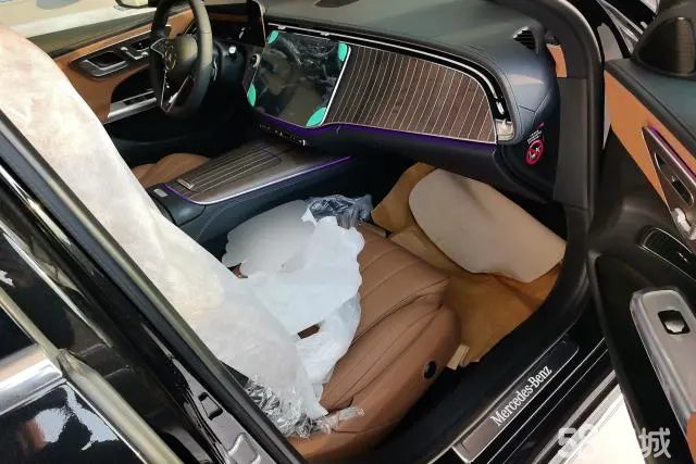 Mercedes-Benz E Class 2025 car image #8