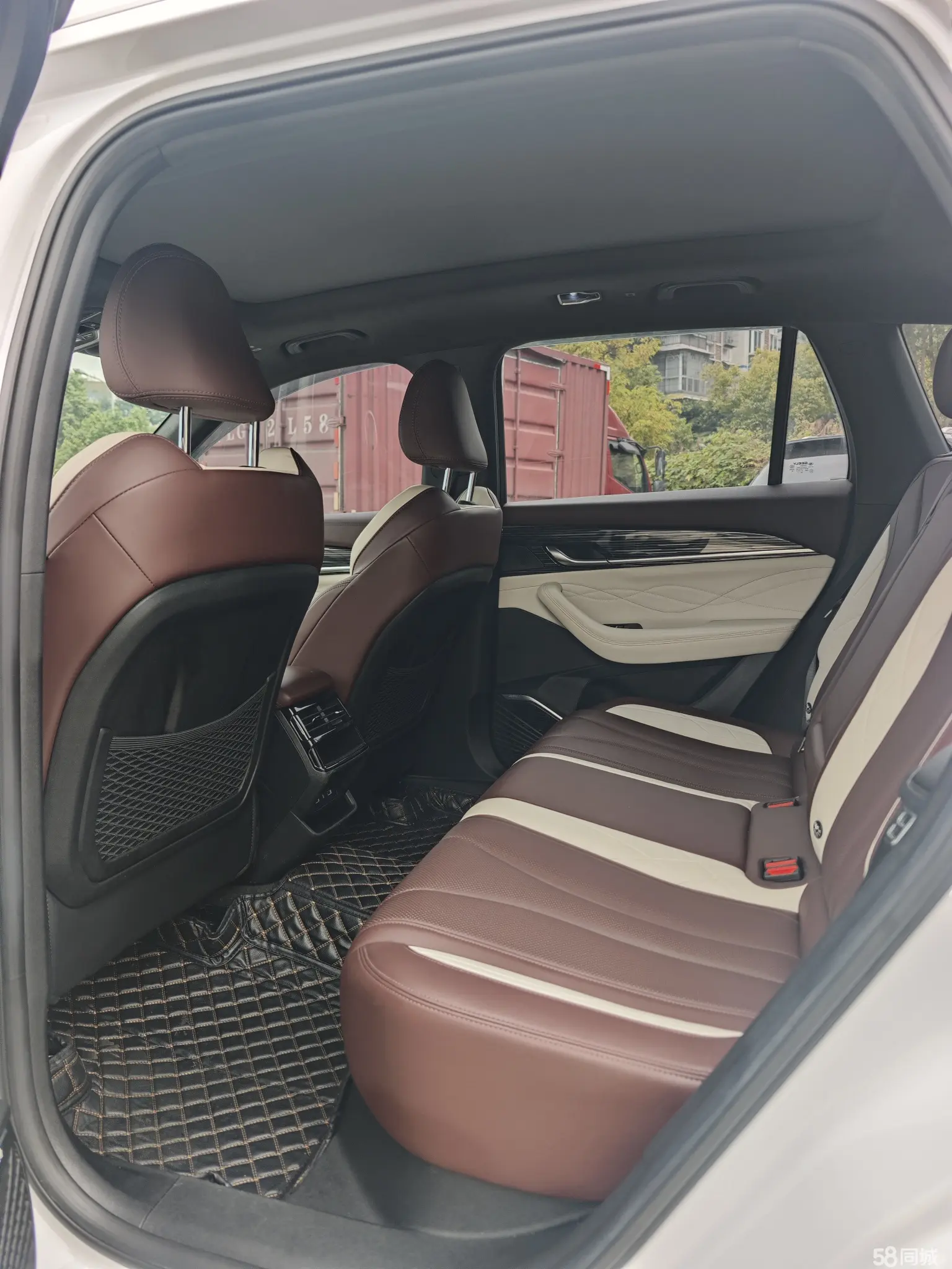 GEELY Monjaro 2022 immagine di auto #8