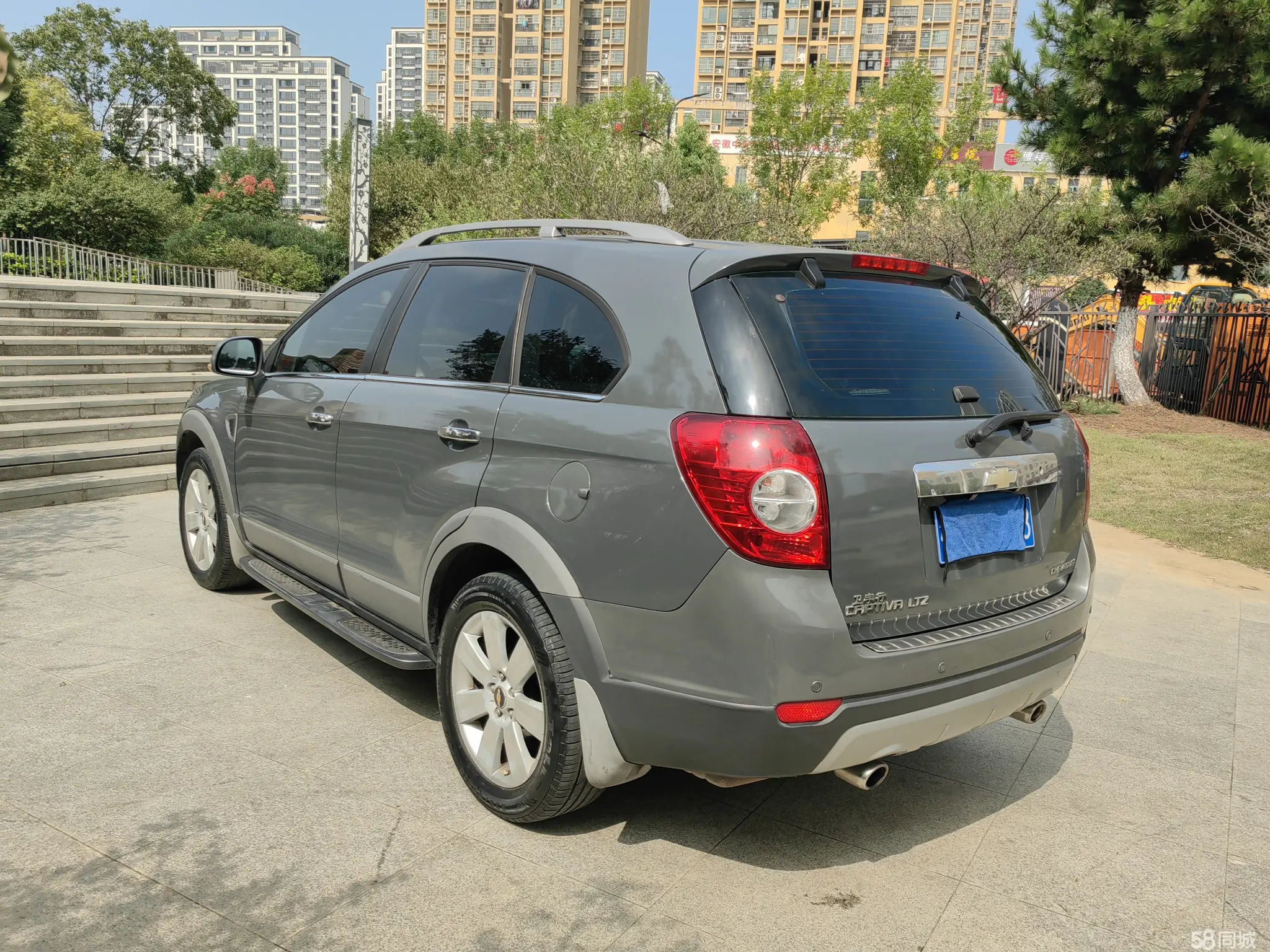 Chevrolet Captiva (Imported) 2010 car image #8