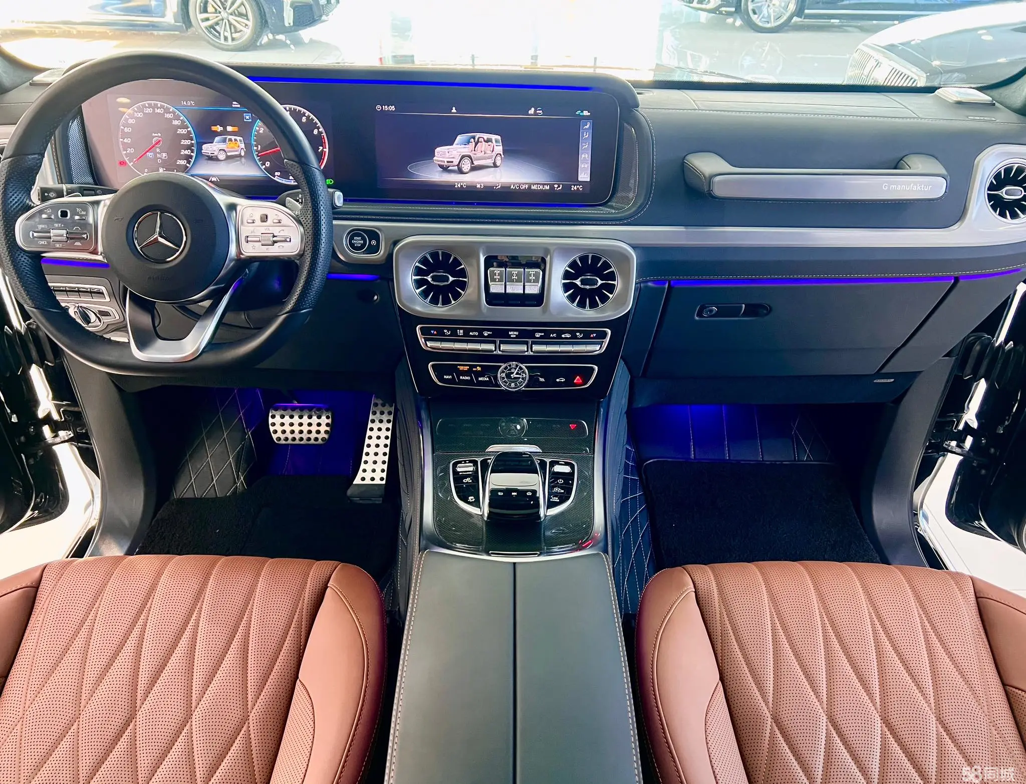 Mercedes-Benz G Class 2023 immagine di auto #8