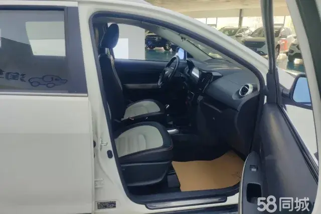 Great Wall M4 2015 car image #8