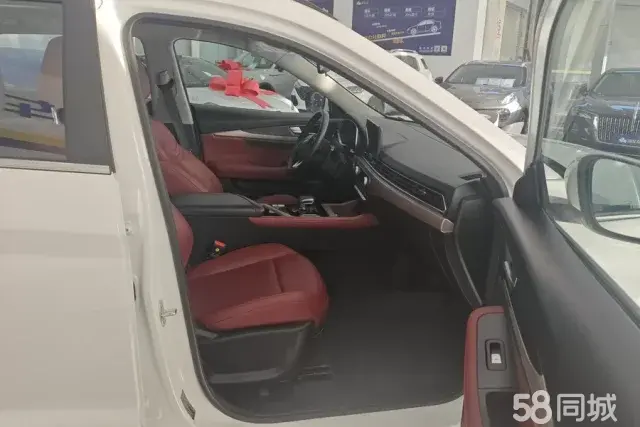 Jetour X70 2025 #8 Jetour X70 2025 car image #8