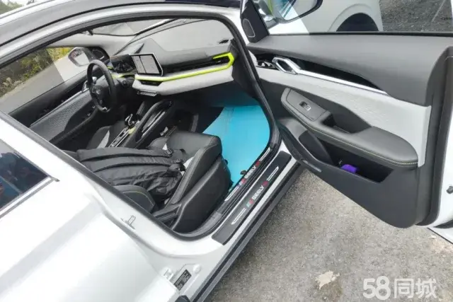 GEELY Coolray 2022 car image #8