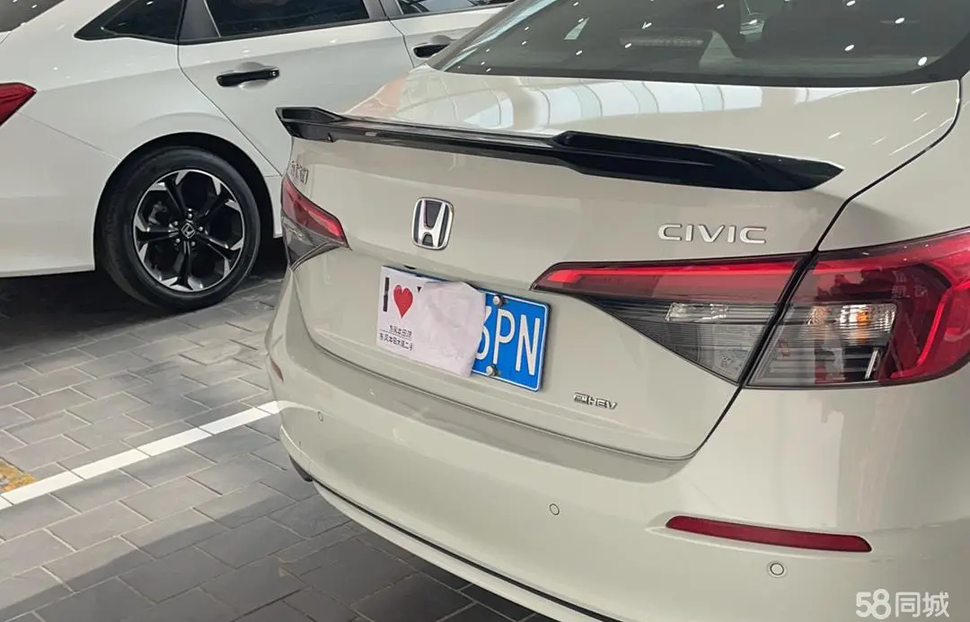 Honda Civic 2022 car image #8