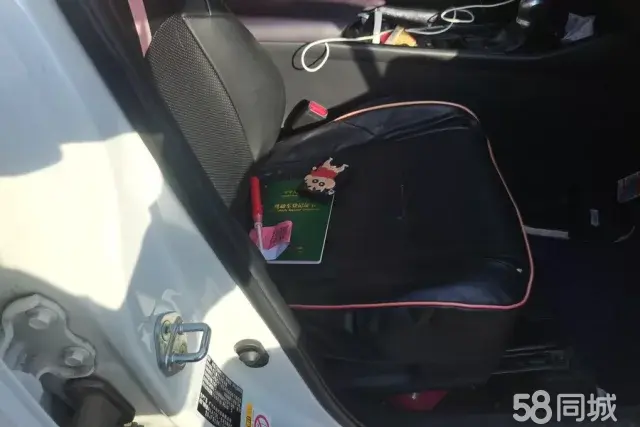 Toyota C-HR 2019 immagine di auto #8