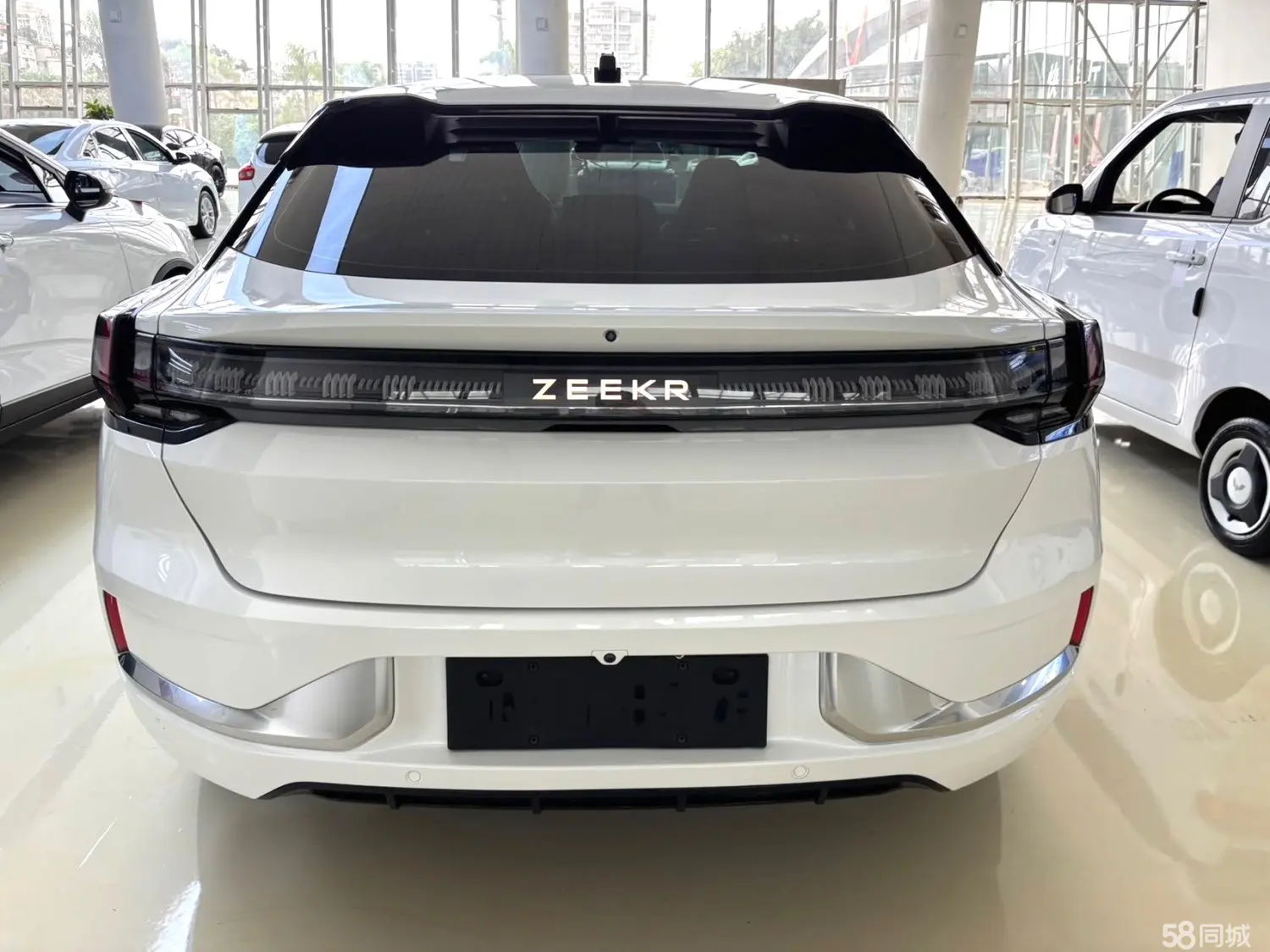 极氪 极氪001 2023 汽车图片 #8