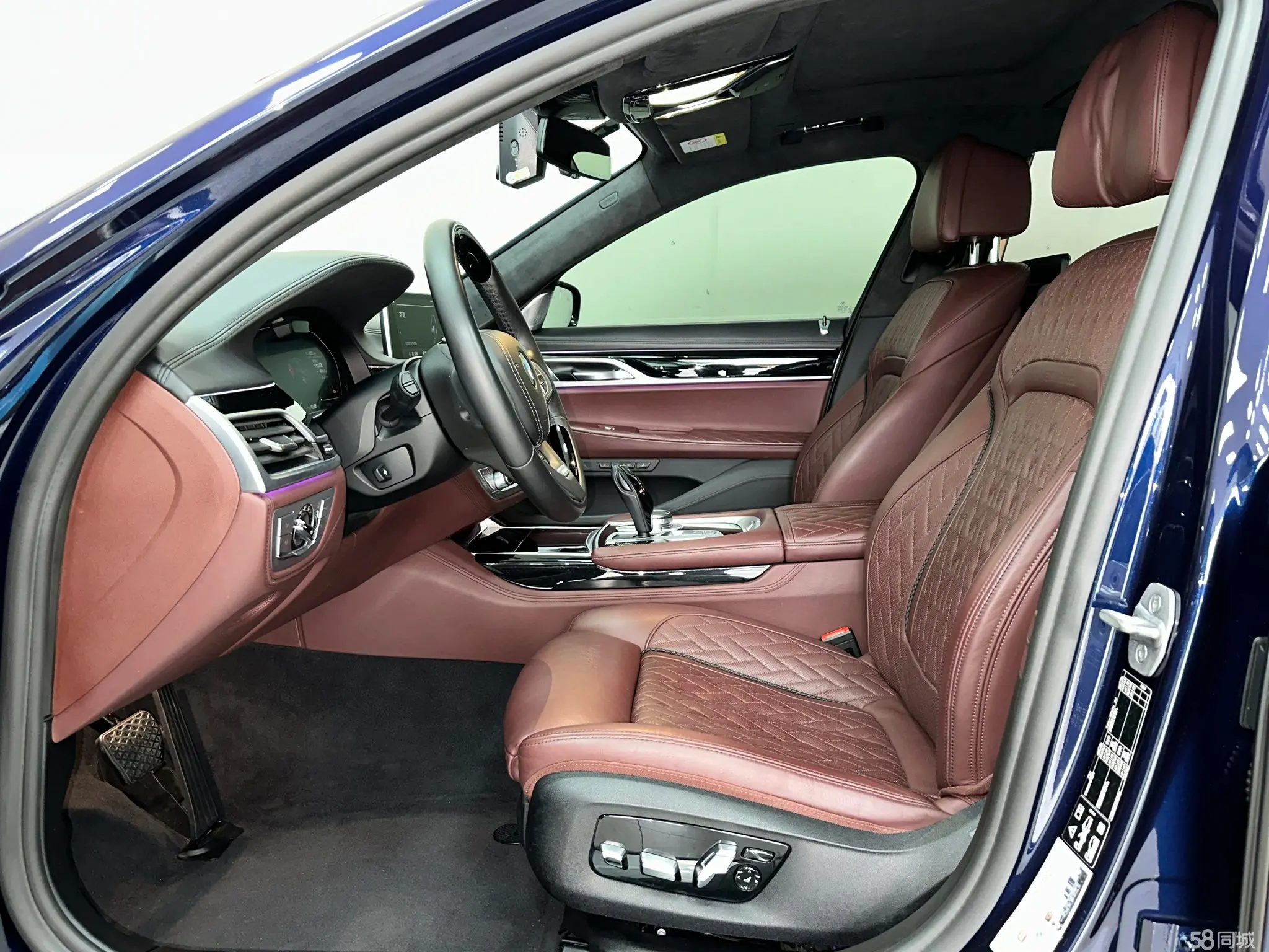 BMW 7 Series 2022 car image #8