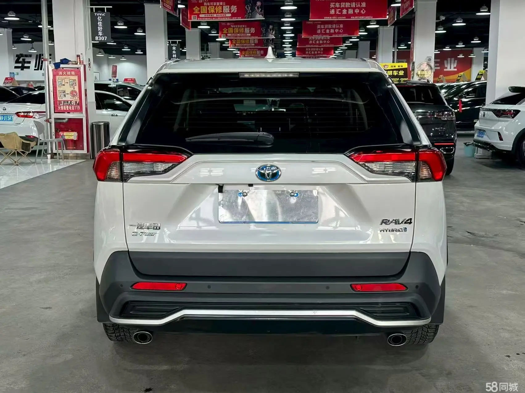 Toyota RAV4 2022 immagine di auto #8