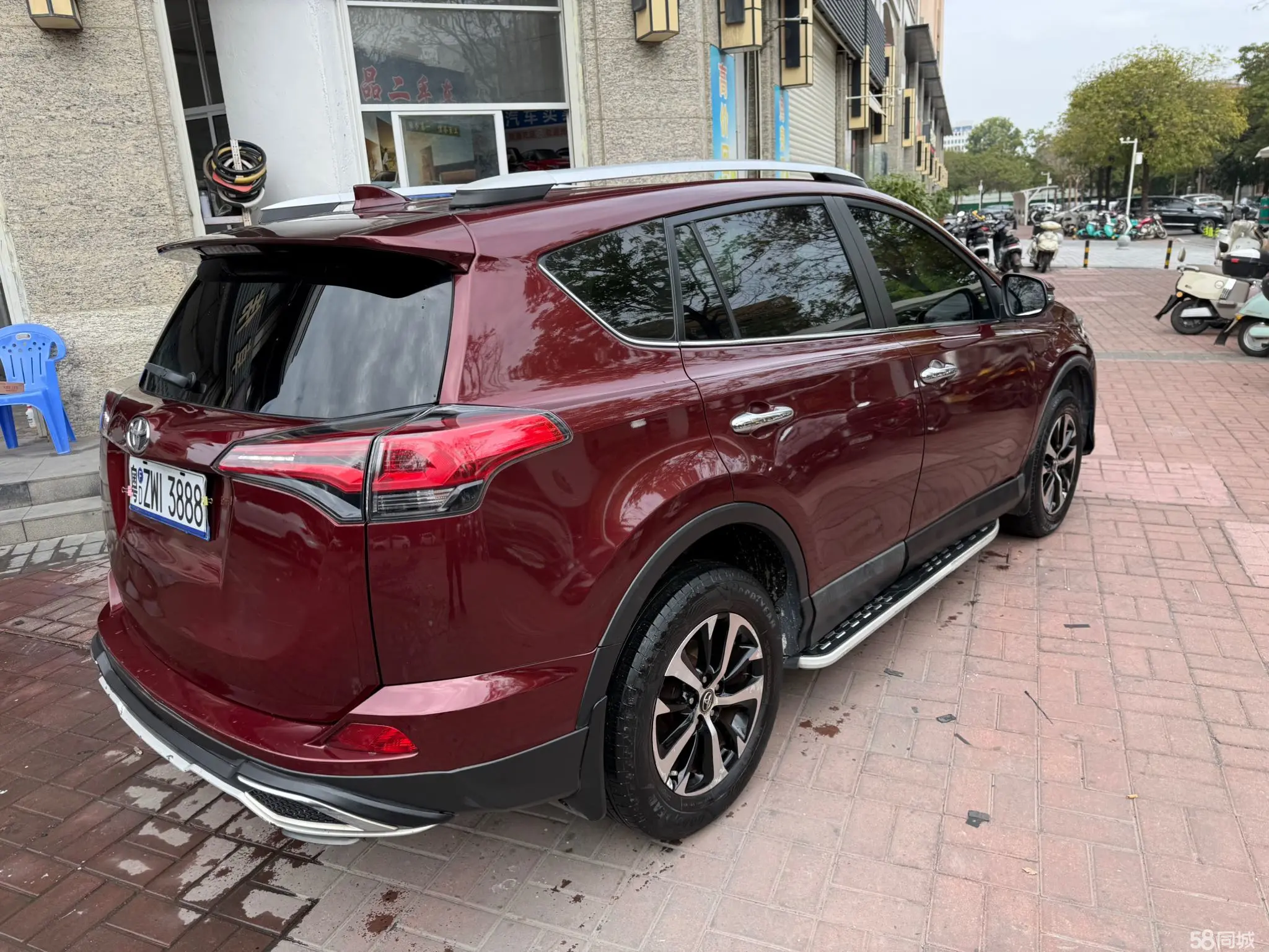 Toyota RAV4 2017 #8 Toyota RAV4 2017 car image #8
