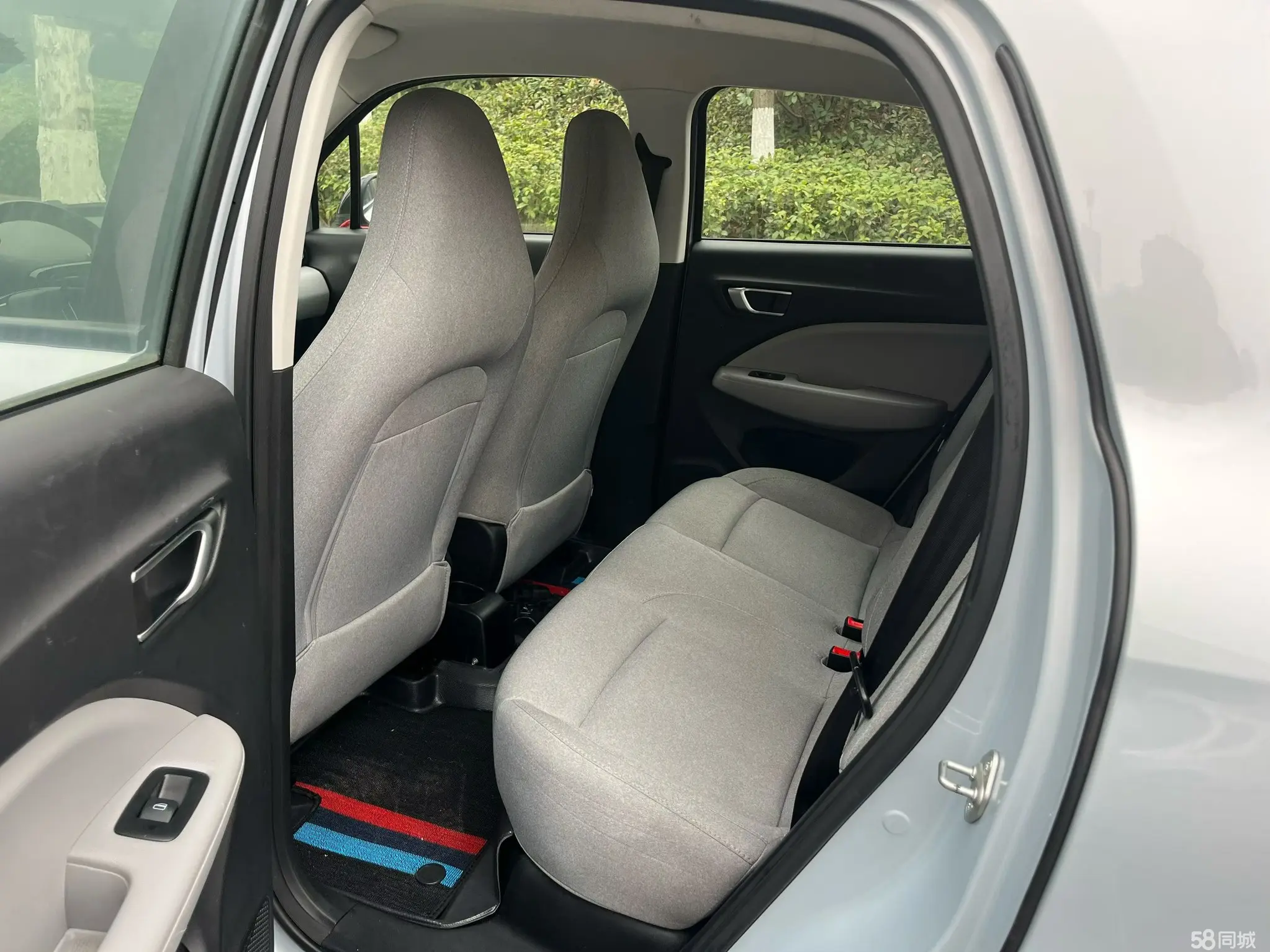 零跑汽车 零跑T03 2023 汽车图片 #8