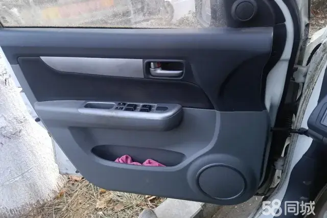 Suzuki Swift 2017 #8 Suzuki Swift 2017 car image #8
