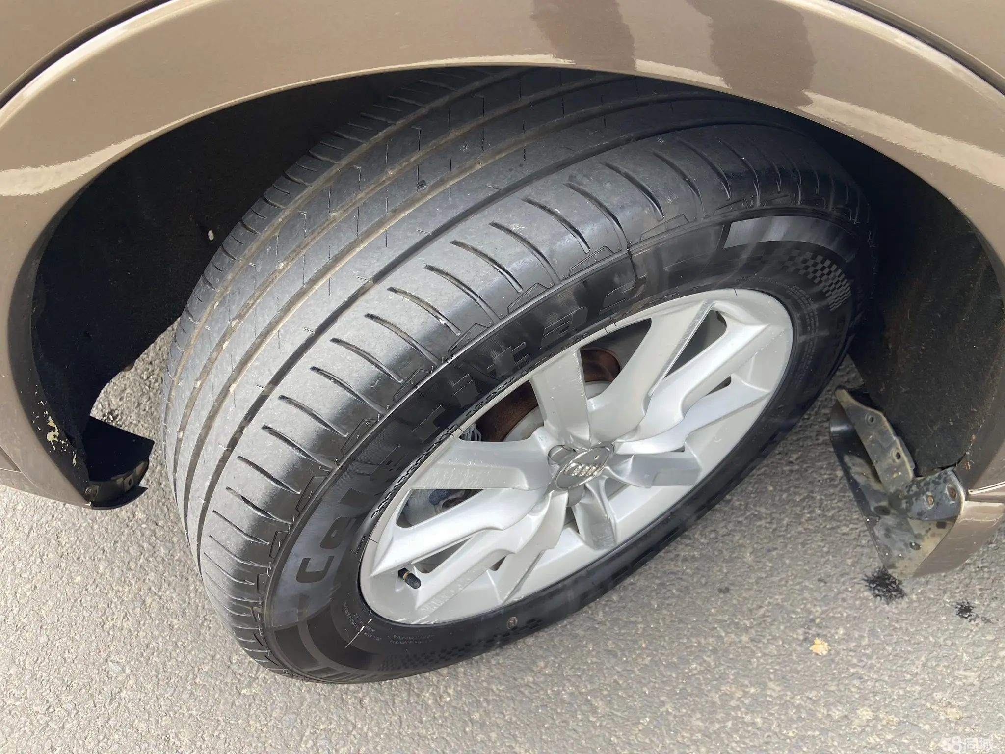 Audi Q3 2014 car image #8