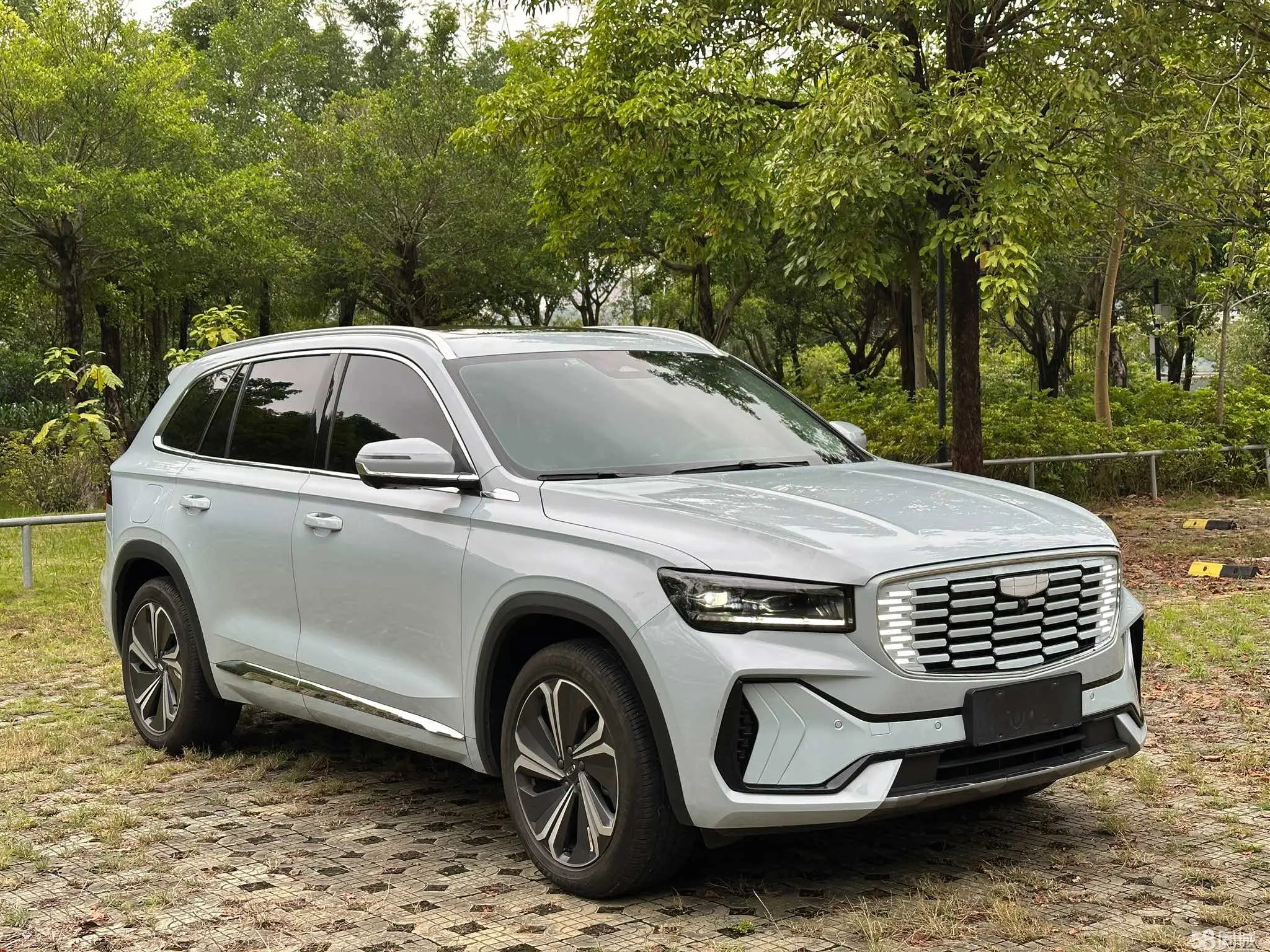 GEELY Monjaro 2022 immagine di auto #8