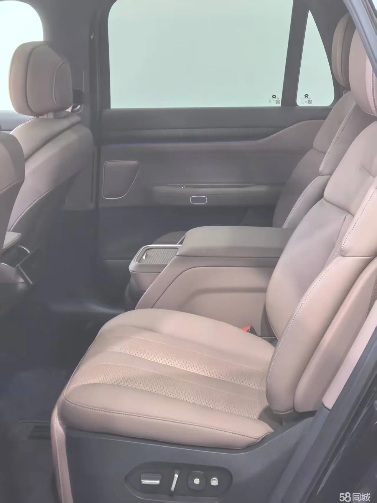 蔚来 蔚来ES8 2023 汽车图片 #8