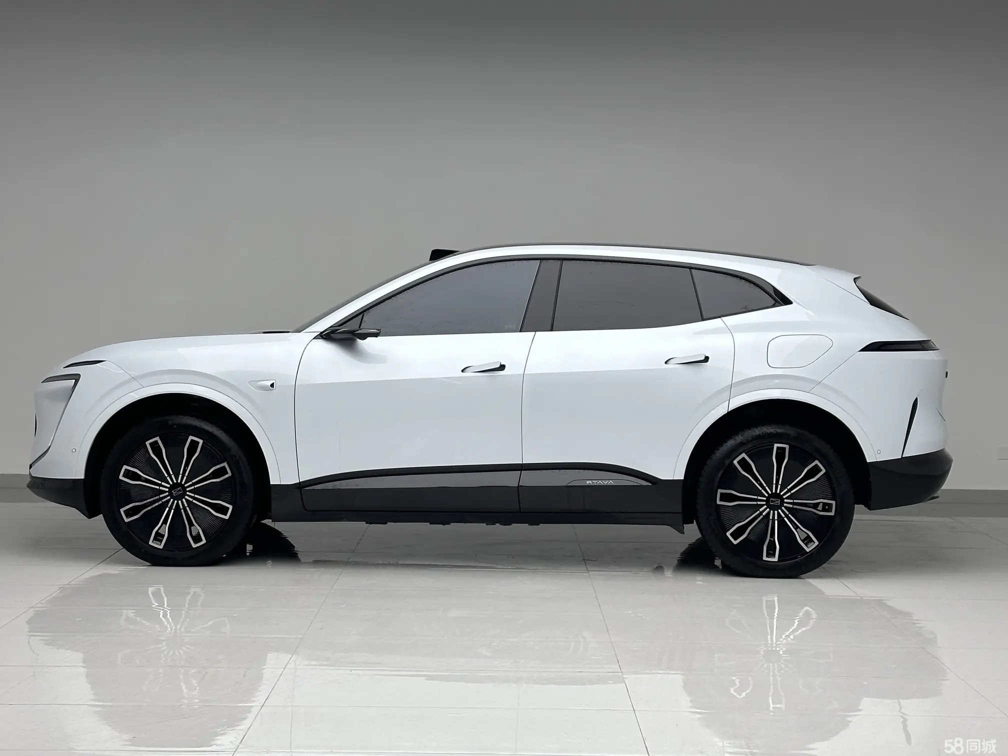 Avatr 07 2024 #8 Avatr 07 2024 صورة سيارة #8