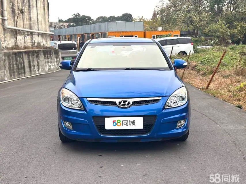 Hyundai i30 2010 car image #8