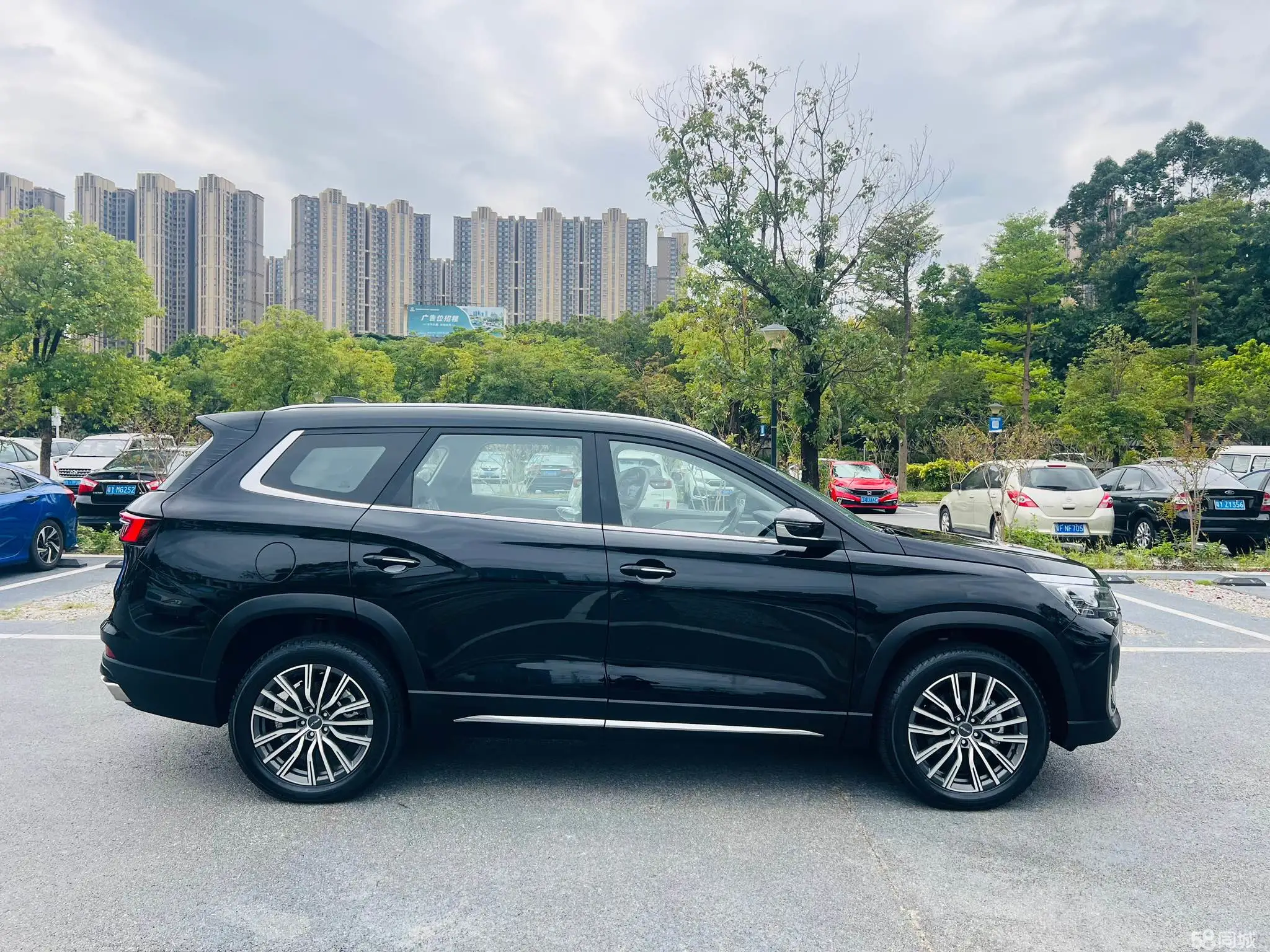 Jetour X90 PLUS 2025 car image #8