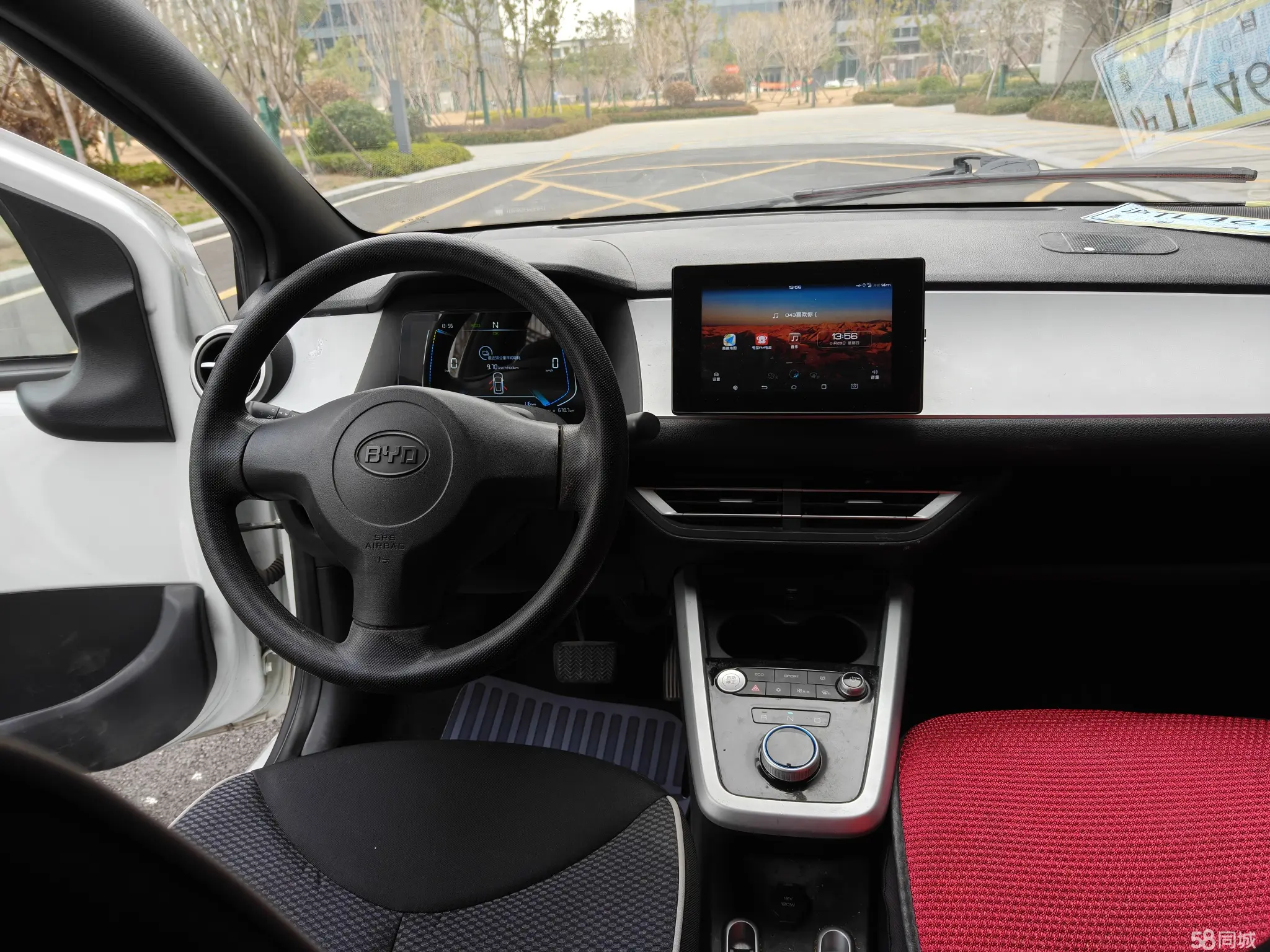 BYD e1 2020 immagine di auto #8