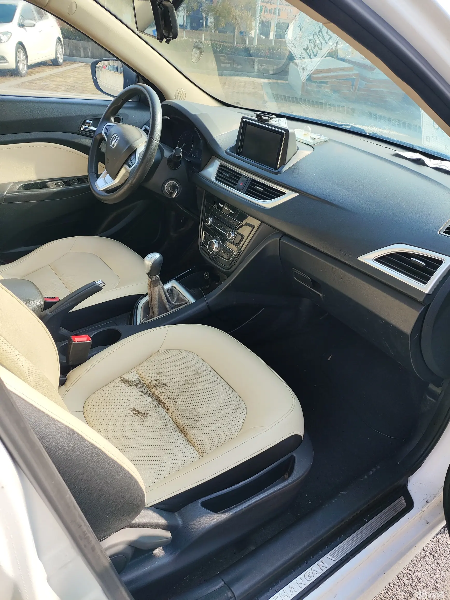 Changan Alsvin V7 2015 #8 Changan Alsvin V7 2015 car image #8