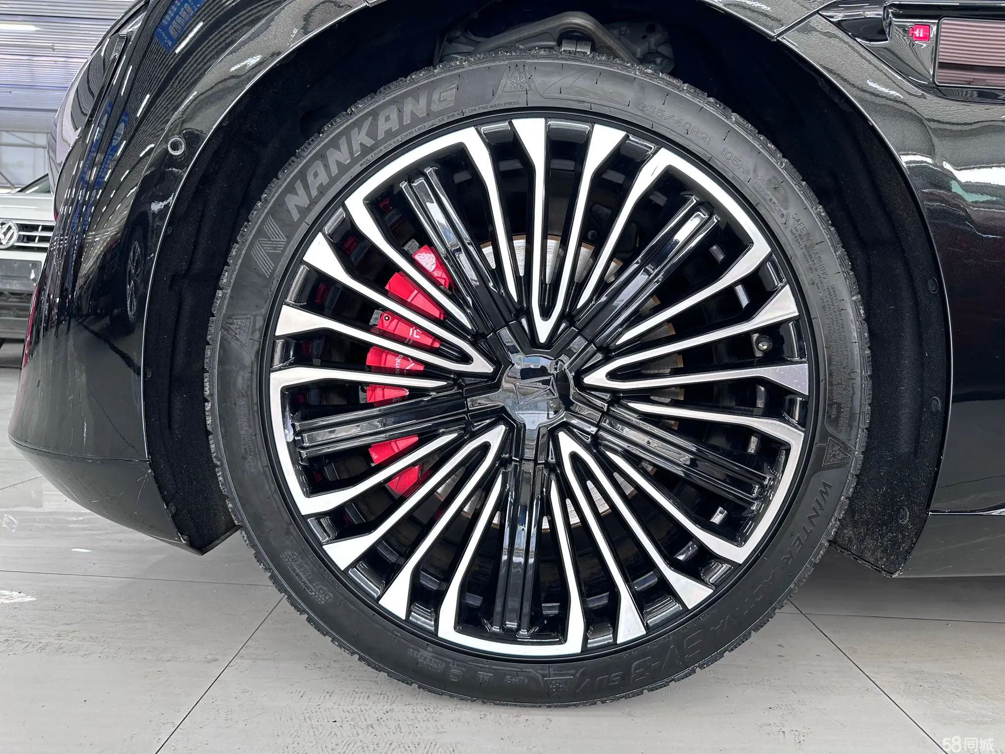 Avatr 12 2025 immagine di auto #8