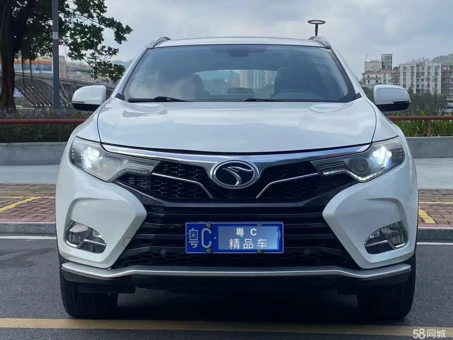 Soueast DX7 2018 #8 Soueast DX7 2018 imagen de coche #8