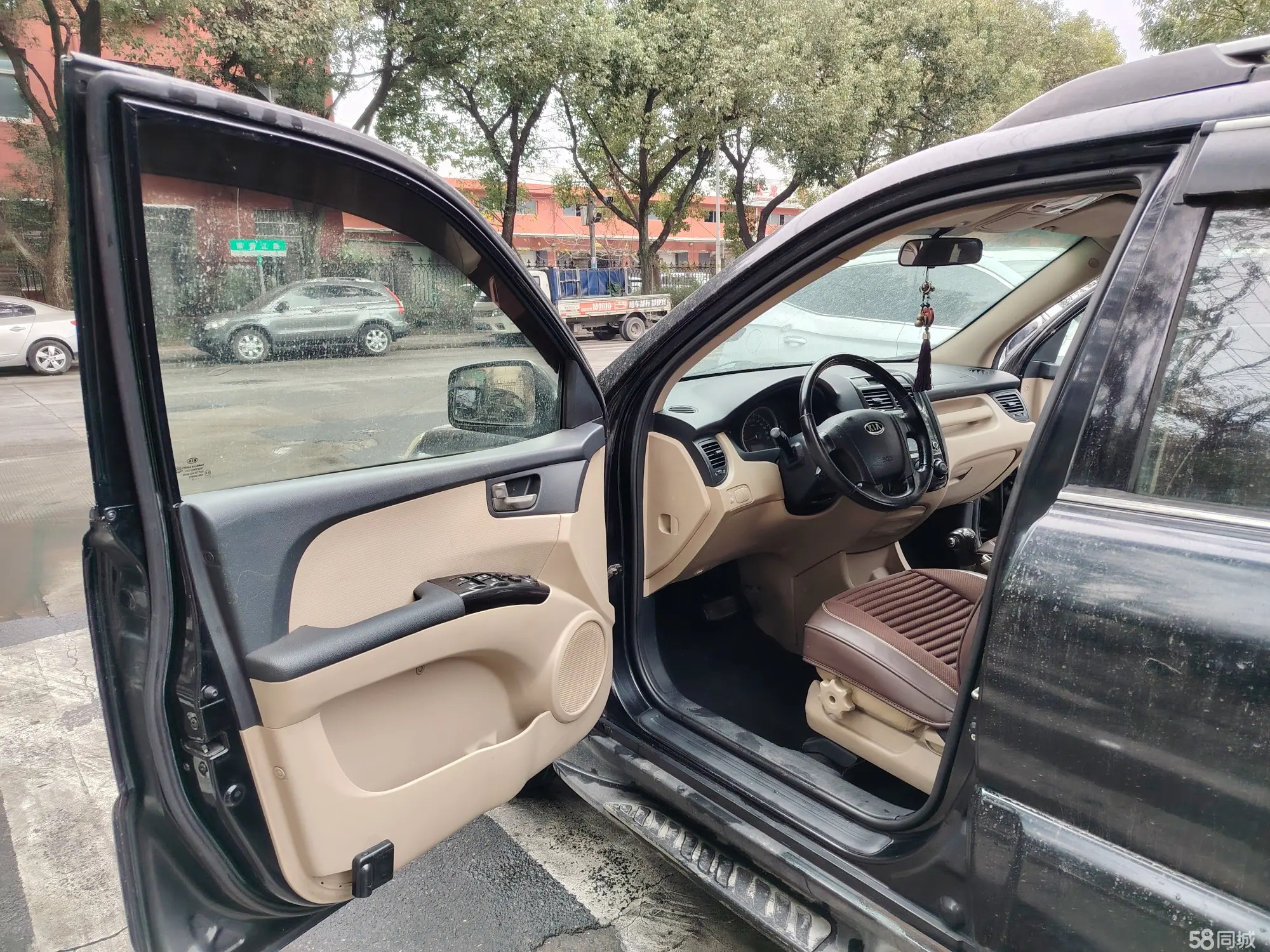 起亚 狮跑 2012 汽车图片 #8