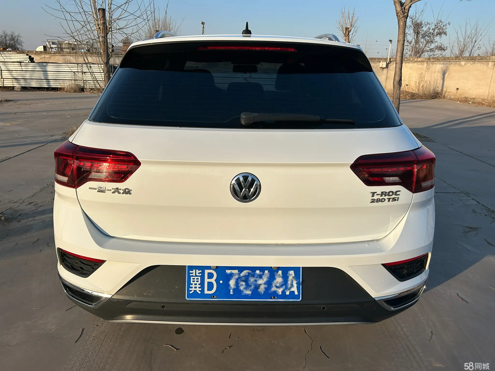 Volkswagen T-Roc 2018 car image #8