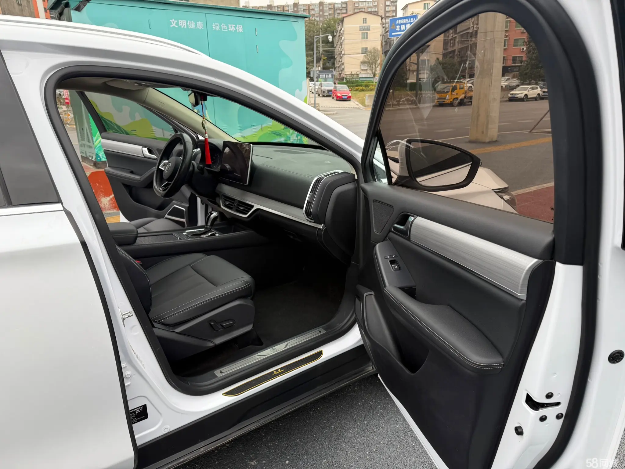 BYD Tang 2019 #8 BYD Tang 2019 car image #8