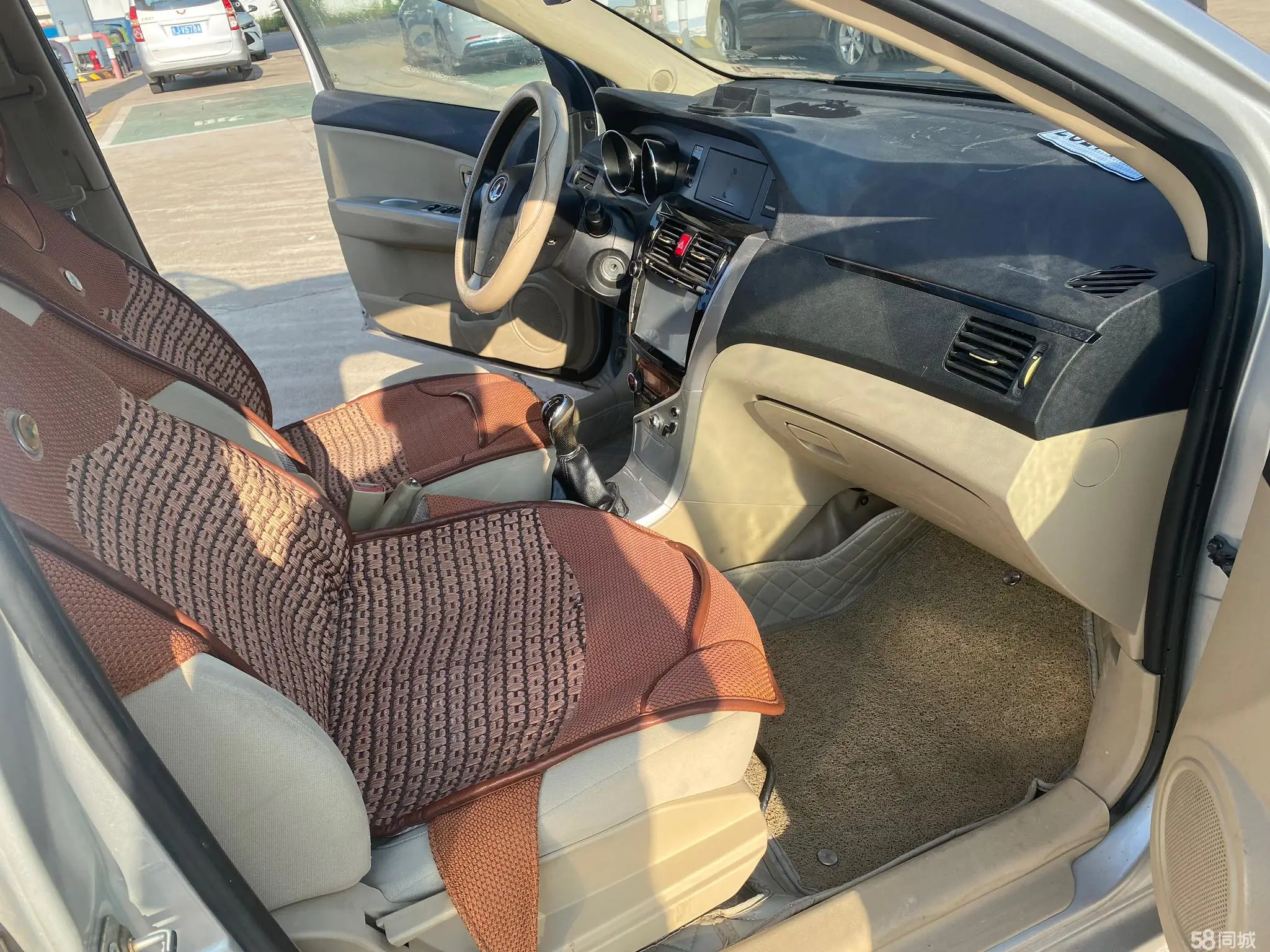 Great Wall C30 2013 car image #8