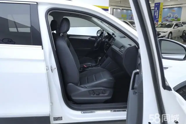 Volkswagen Tiguan L 2018 car image #8