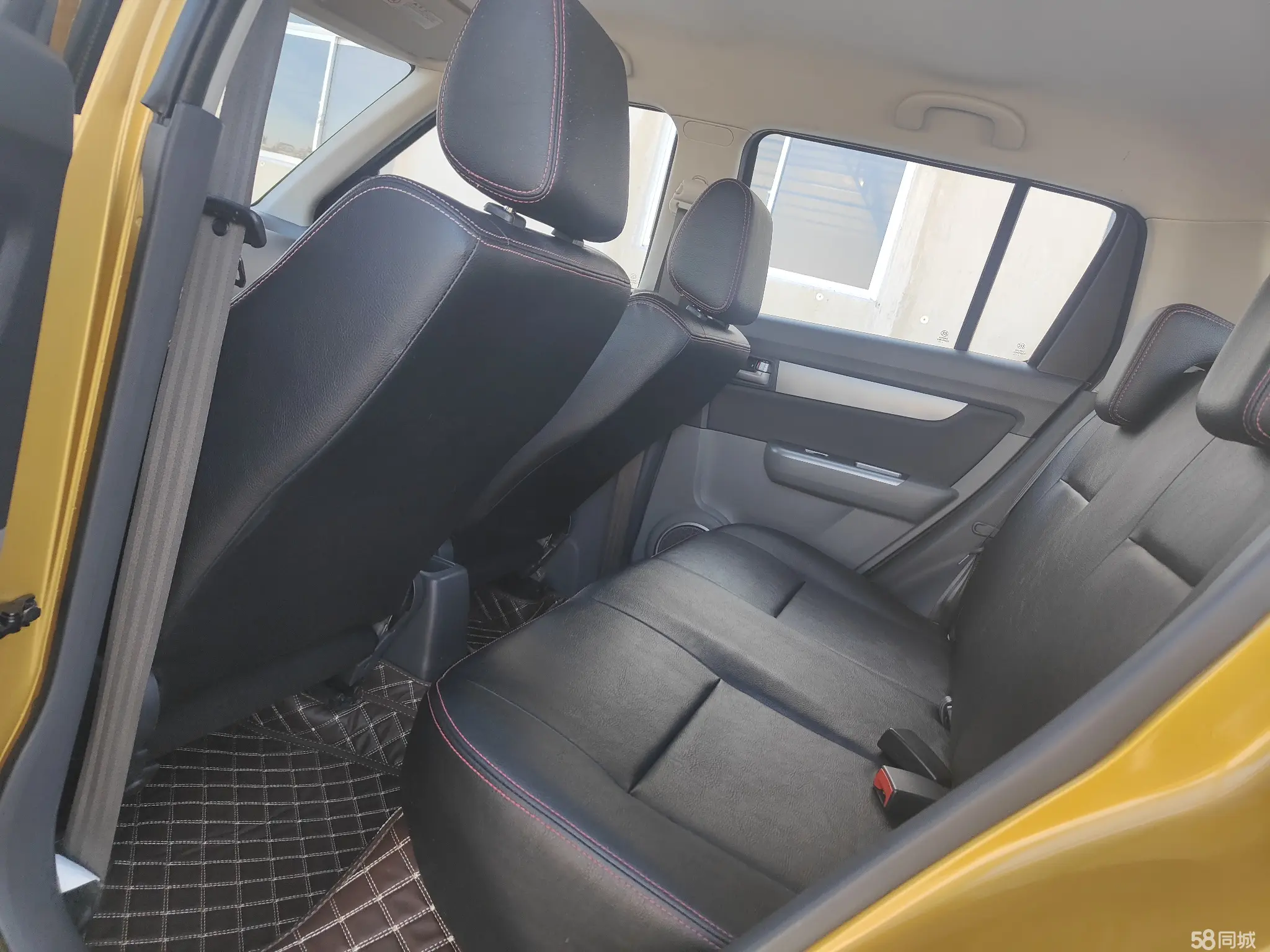 Suzuki Swift 2016 car image #8