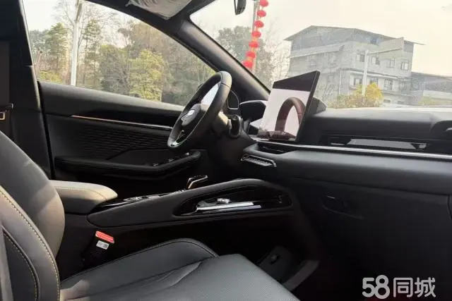 GEELY Coolray 2025 car image #8