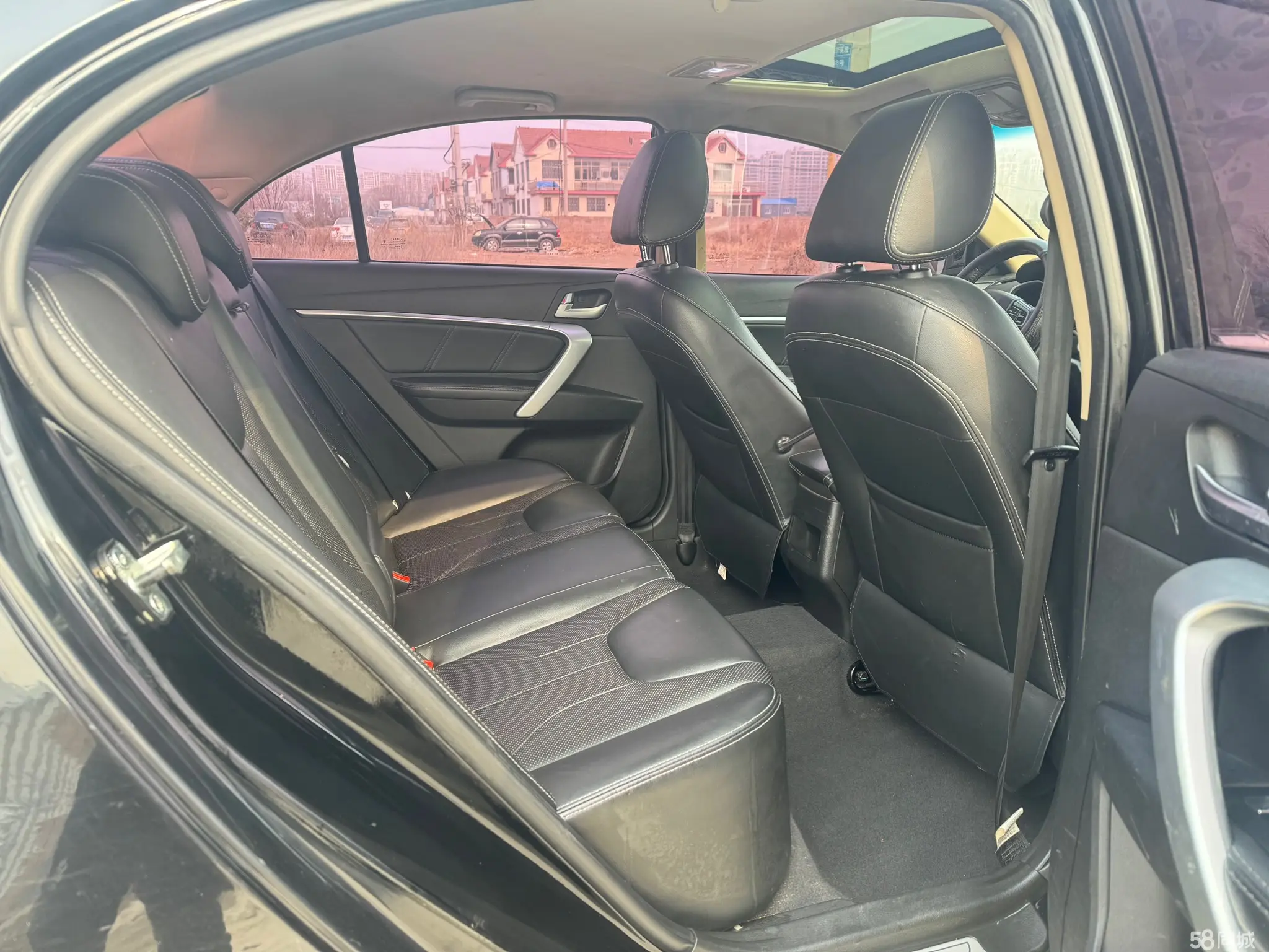 GEELY Emgrand 2017 car image #8