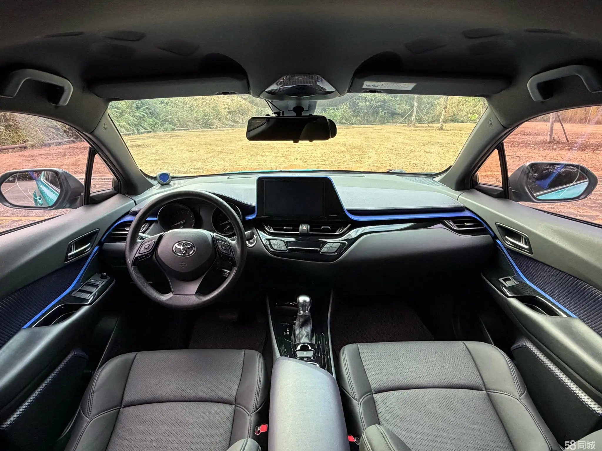 Toyota C-HR 2019 immagine di auto #8