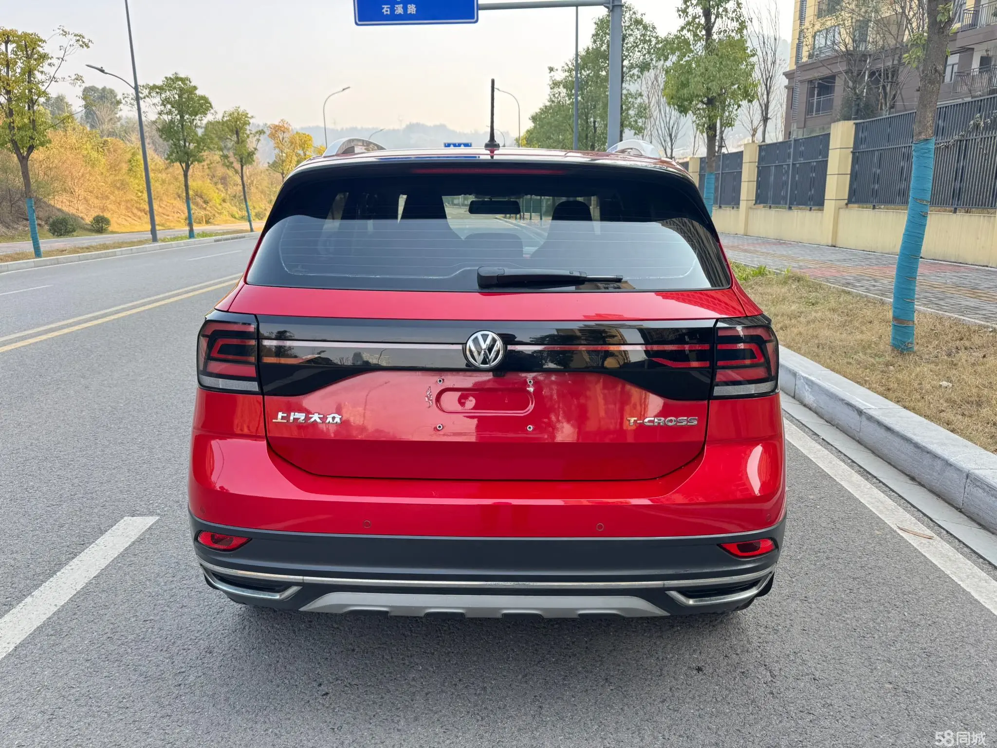 Volkswagen T-Cross 2019 #8 Volkswagen T-Cross 2019 car image #8