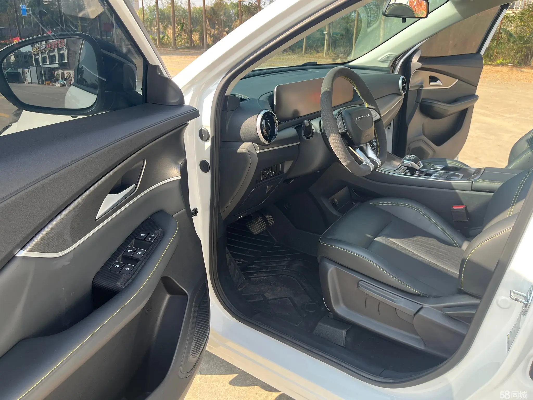 Forthing T5 EVO 2023 صورة سيارة #8