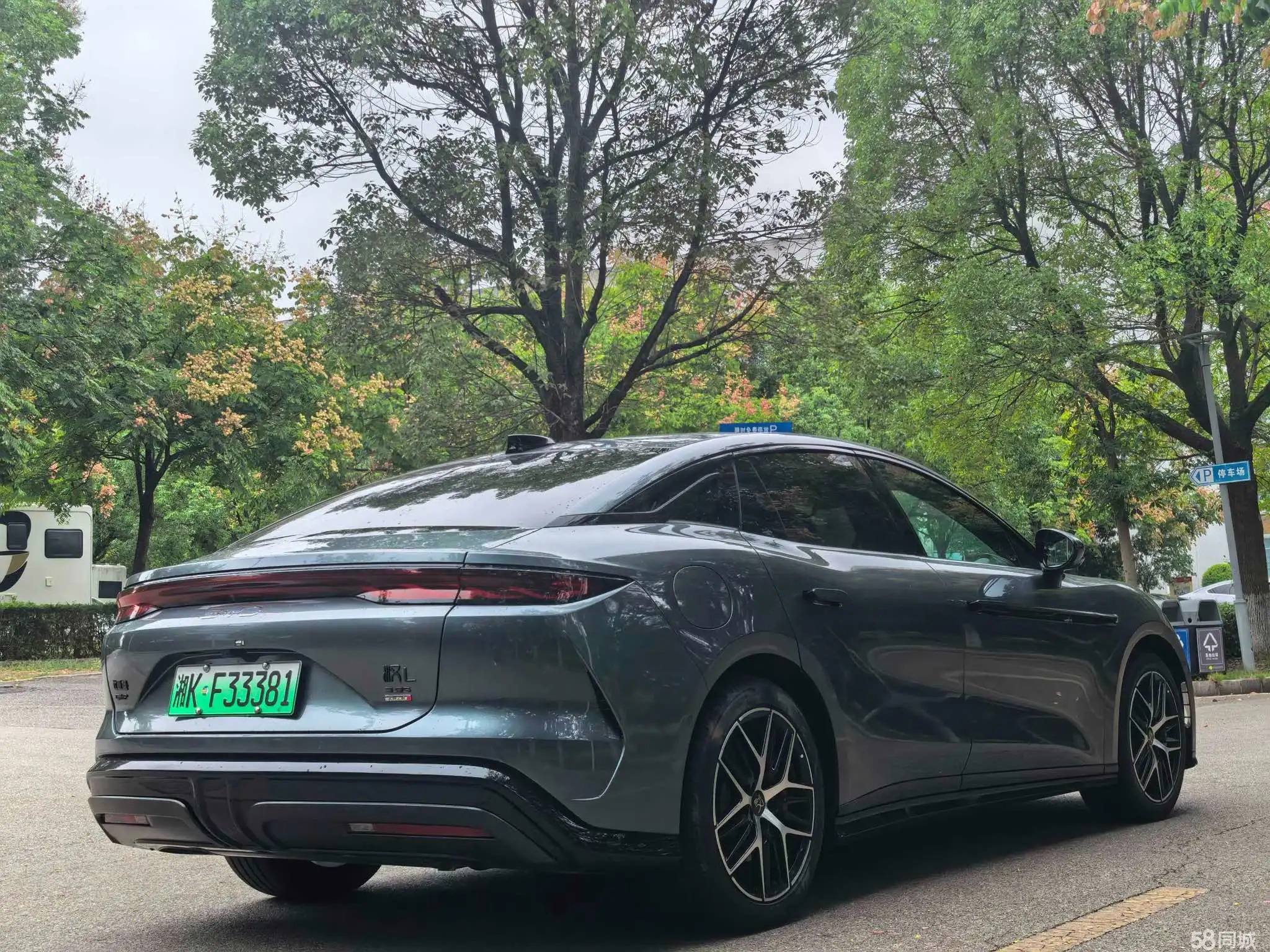 BYD HanL 2025 car image #8